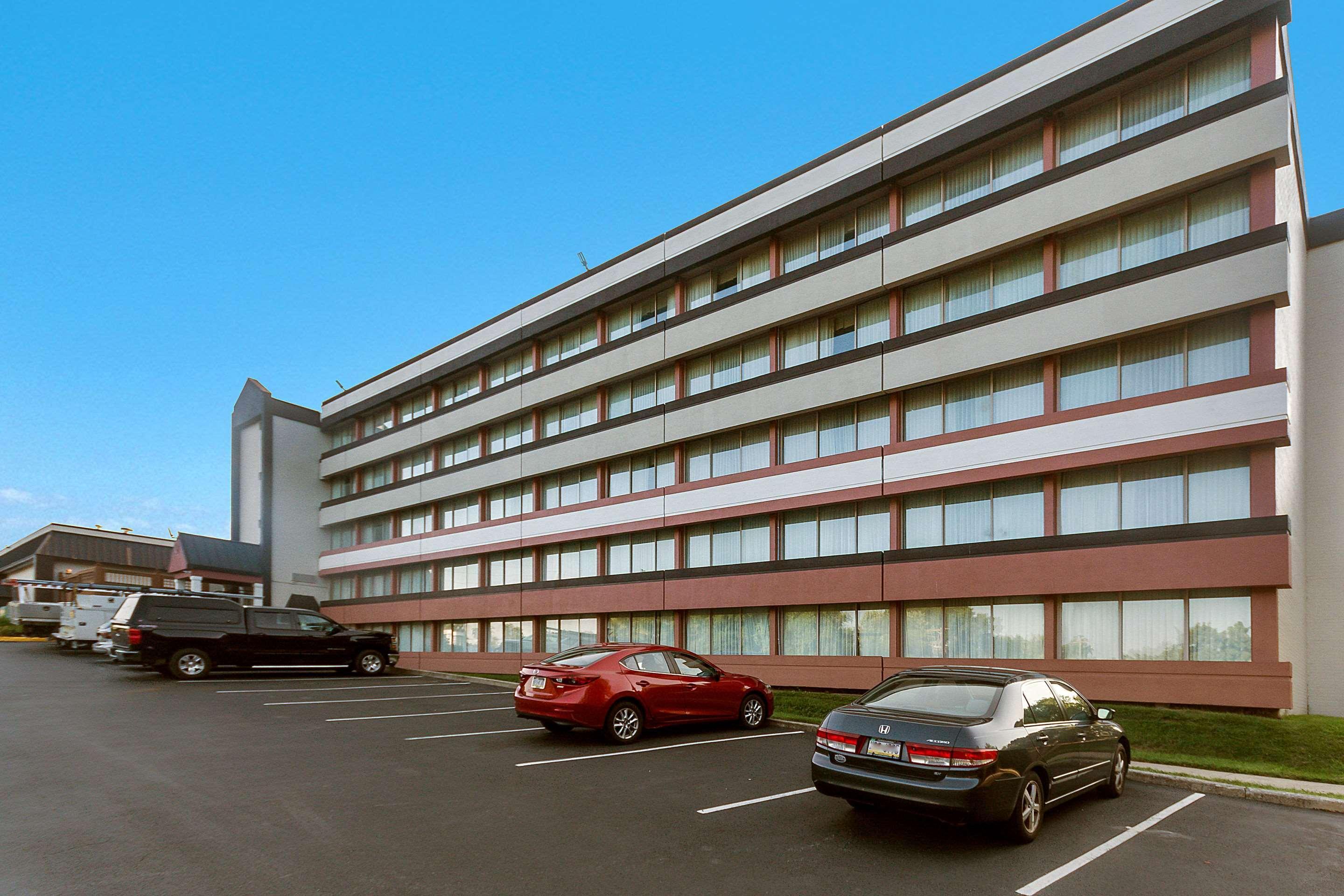 Exton Hotel And Conference Center Eksteriør billede