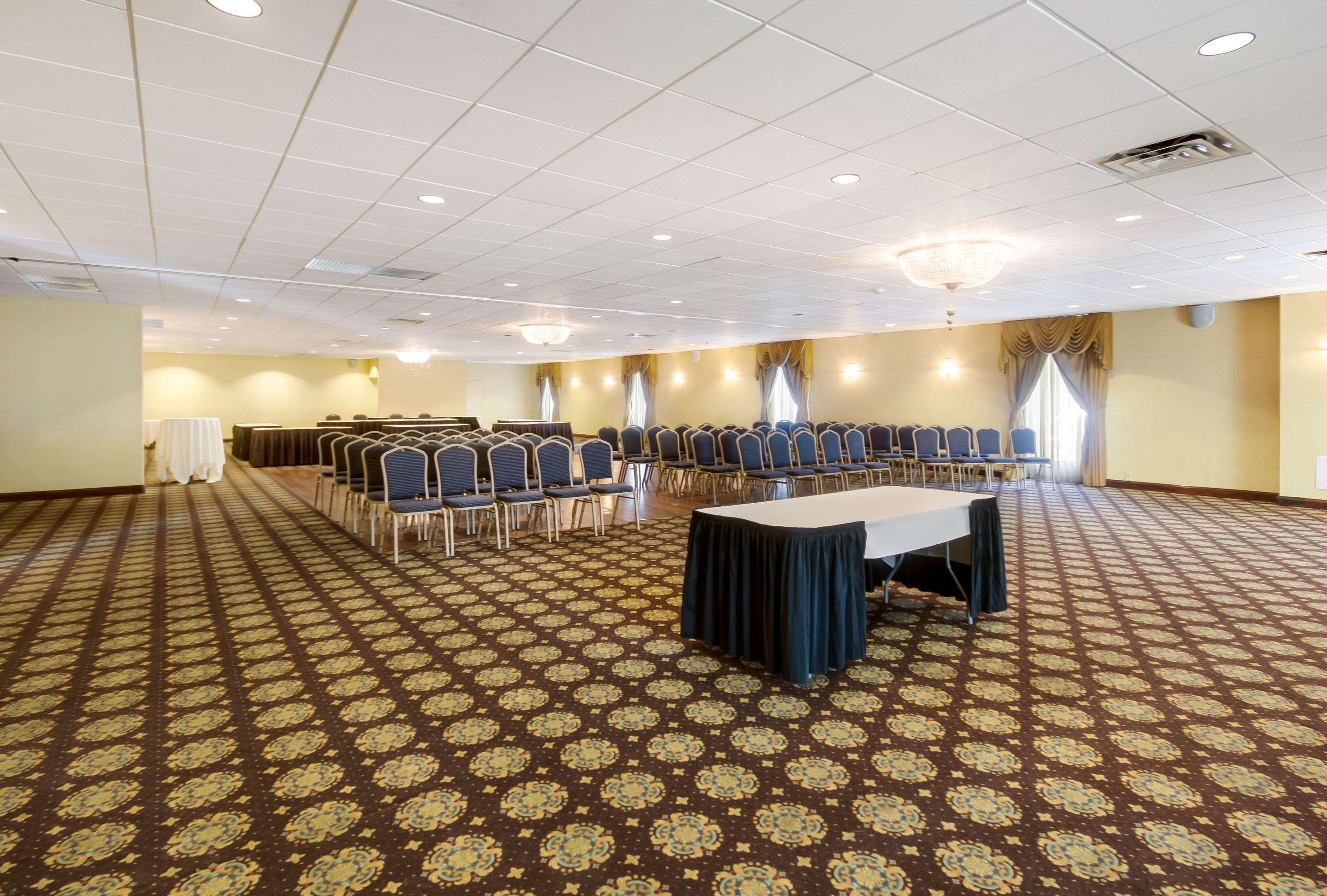 Exton Hotel And Conference Center Eksteriør billede